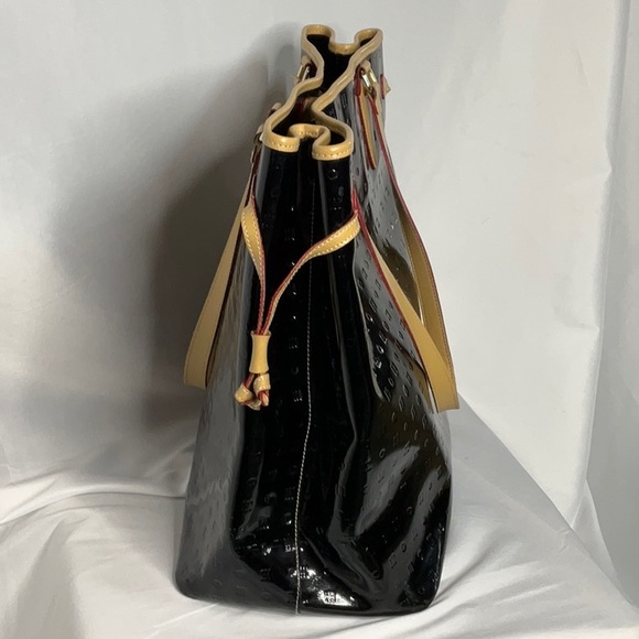 Arcadia Black & Tan Patent Leather Large Tote Textured Design and Leather Straps - Picture 5 of 15